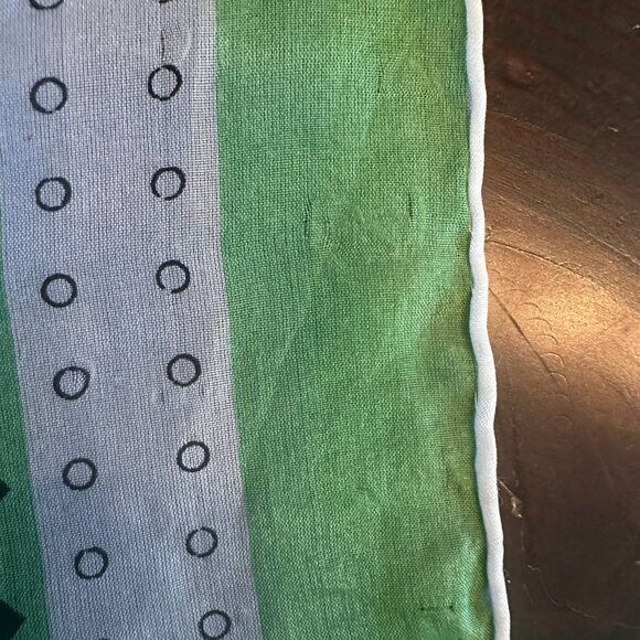 πͺΆπ Vintage Green Silk Scarf | 16" Square | Retro Polka & Diamond Print πΏβ¨ - Picture 3 of 4